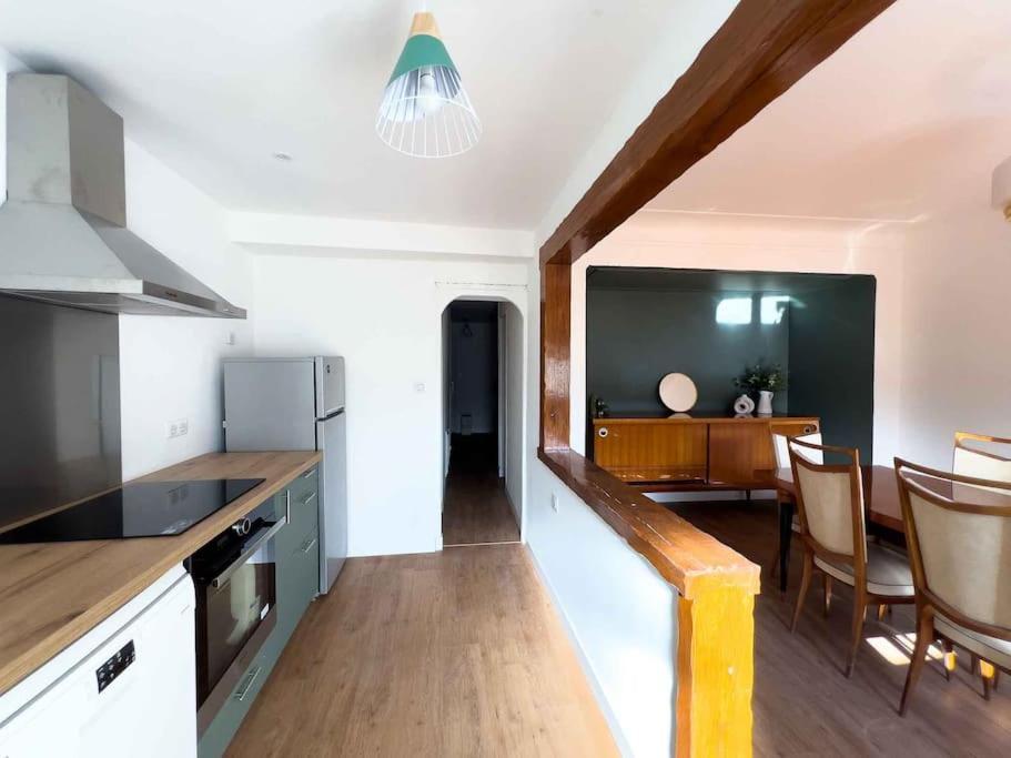 Holiday home Maison Semi-troglodyte Avec 4 Velos